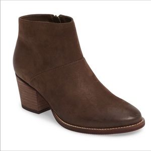 BLONDO | Nellie Waterproof Bootie Taupe Nubuck 7.5
